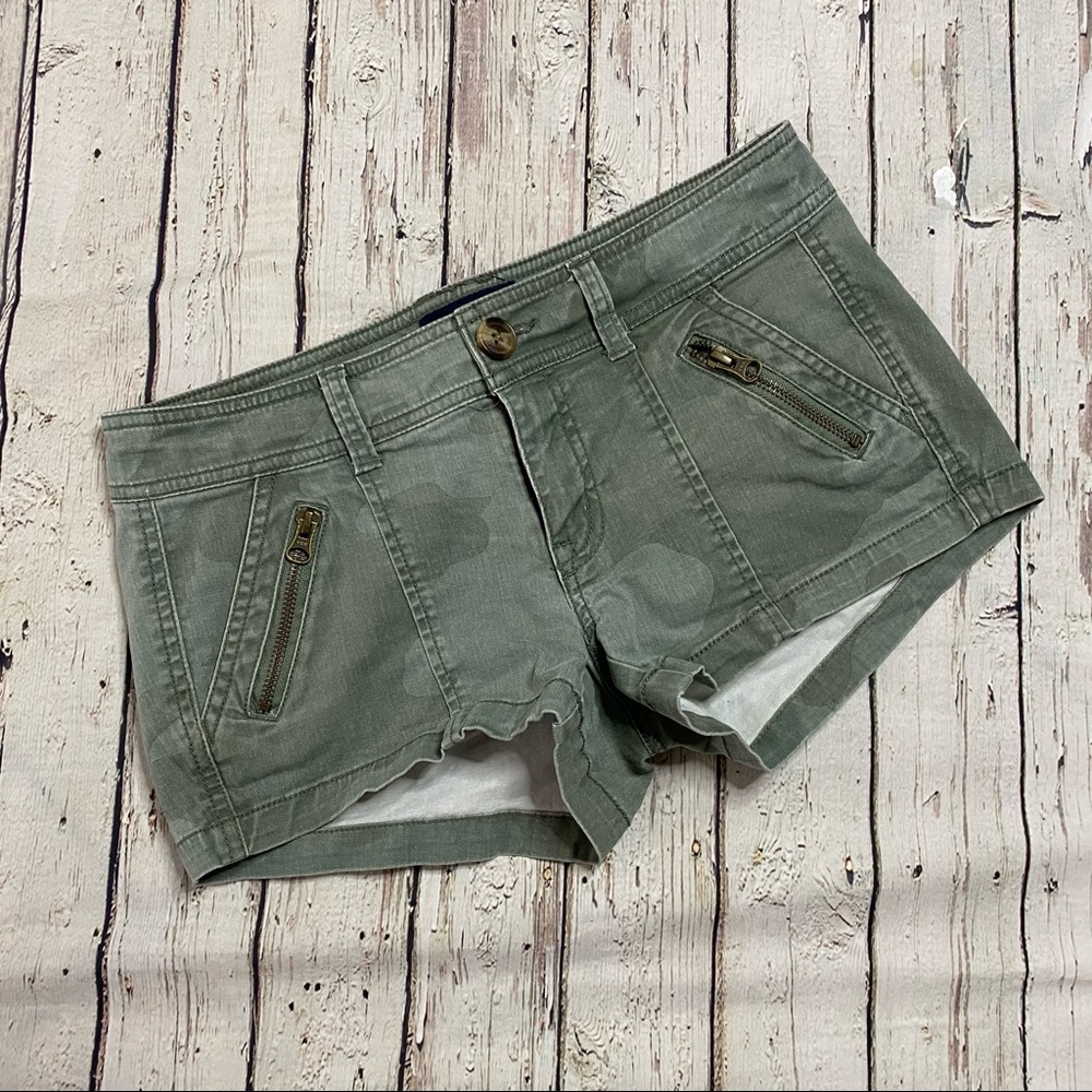 Camo green size 2 American Eagle shorts